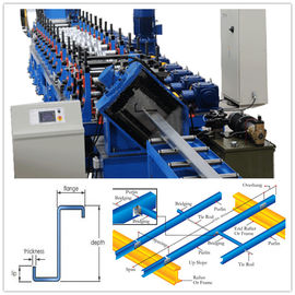 Automatische z-Purlin-Rolle, die Maschine 5 Tonnen manuelles Uncoiler PLC-Steuer-bildet