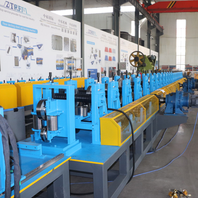 Schrittbalken für Palettenregale / L-Rohrbalken-Rollformmaschine