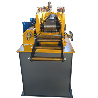 Verzinkte Omega-Stahlprofil-Rollformmaschine