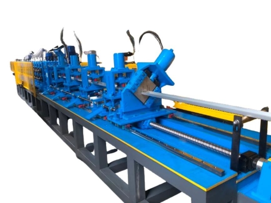 Hochgenaue, leichte Rollenformmaschine für Trockenwandbau