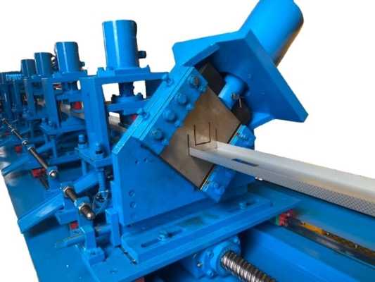 Hochwertige Maschine zur Formung von Rollen mit Schlitten und Gleisen für positive Befestigung und Wandfestigkeit