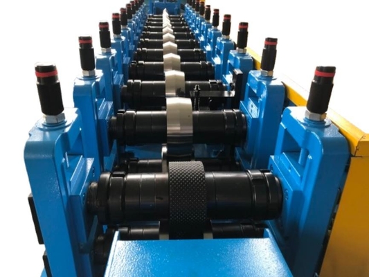 Hochwertige Maschine zur Formung von Rollen mit Schlitten und Gleisen für positive Befestigung und Wandfestigkeit