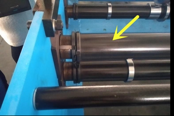 Längere Lebensdauer der Maschine Kupplungsvorrichtung Doppelschicht-Dachrollenformmaschine