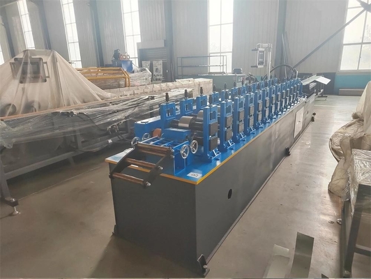 Expertenentworfene Eaves-Flashing-Rollformmaschine für eine optimale Tropfkante