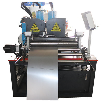 Anpassungsfähige Stahlblech-Rollformmaschine zur Verstärkung von Platten