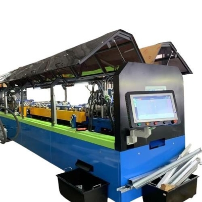 Verzinkte Stahlblech-Rollformmaschine aus leichten Stahlrahmen für Streifen mit einer Breite von ca. 156 mm