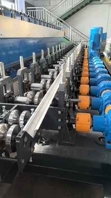 Trim-Roll-Formmaschine für Stahl und Aluminium mit Dicken von 30 bis 16 Gauge