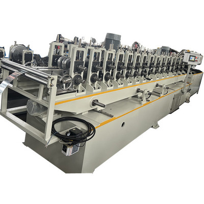 Automatische Größenverstellbare Walzmaschine für Stahlverkleidungen