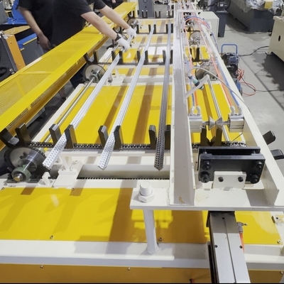 Hochgeschwindigkeitsverzinkte Metall-Drywall-Eckperlen aus Stahl-Gips-Winkelprofilherstellungsmaschine