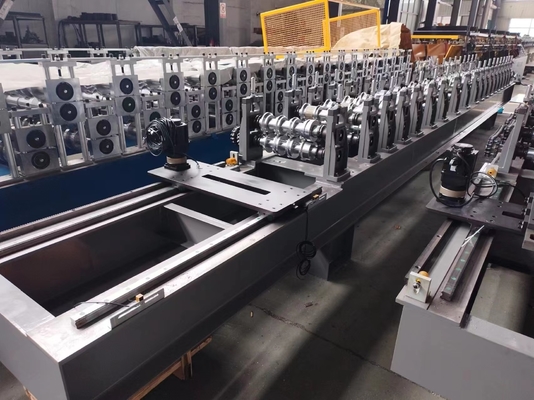 Automatische Steuerung und Scheren System Soffit-Panel Walzformmaschine für einen reibungslosen Betrieb