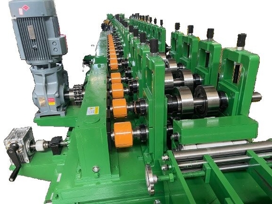 Leichtgewebe Trockenwand Metall Stütz und Spur Roll Formmaschine C-Form Stahlmaschine für die Decke
