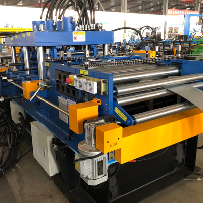 Voll automatisch einstellbare CZ-Purlin-Maschine vor dem Scheren