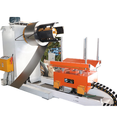 Maschine zur Herstellung von Metallwandverkleidungsplatten