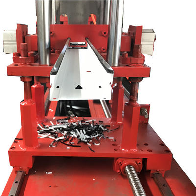 T5 LED Lichtkasten Profil Walzformmaschine mit hydraulischer Stanz- / Schereinrichtung