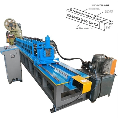 Maschine für die Verformung von Rollen mit Schlitzwinkel